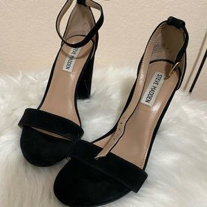 Steve Madden heel